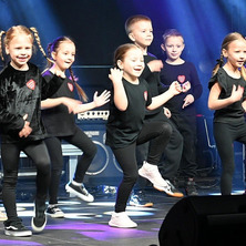 Hala pełna energii. Charytatywne granie w Mroczy