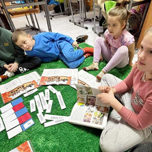 Połączenie nauki z zabawą. Współpraca w grupie