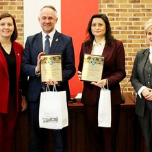Sesja Rady Miejskiej w Mroczy. Przyznano wyróżnienia