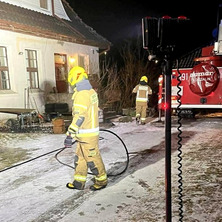 Pożar w kominie. Wieczorna interwencja strażaków