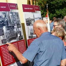 Obchody upamiętniające zbrodnię w Karolewie. Przygotowano wystawę