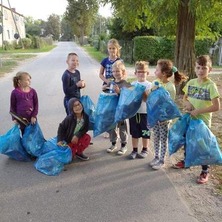 Udana impreza. Wspólne sprzątanie i świętowanie na zakończenie lata
